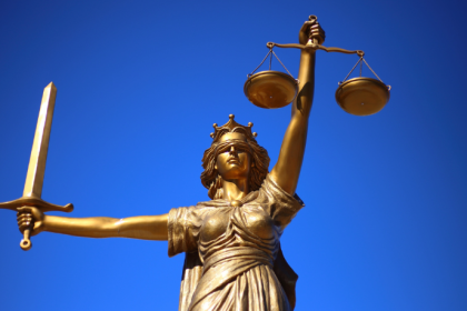 Ter tempo consigo mesmo no Direito favorece foco, lucidez e decisões responsáveis, observa Hebron Costa Cruz de Oliveira.