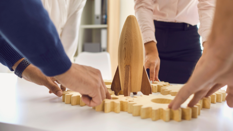 Reconhecer limites, como ressalta Alfredo Moreira Filho, é passo essencial para construir uma liderança mais equilibrada e consciente.