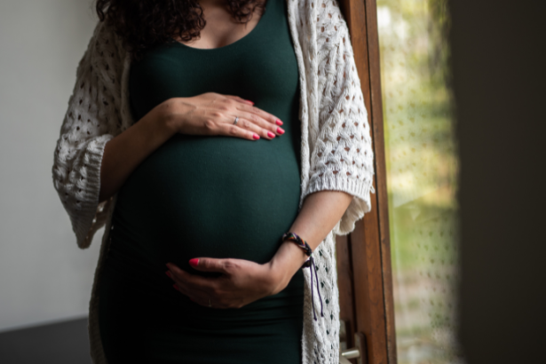 Gestantes e bem-estar: como projetos sociais fortalecem a saúde física e emocional durante a gravidez