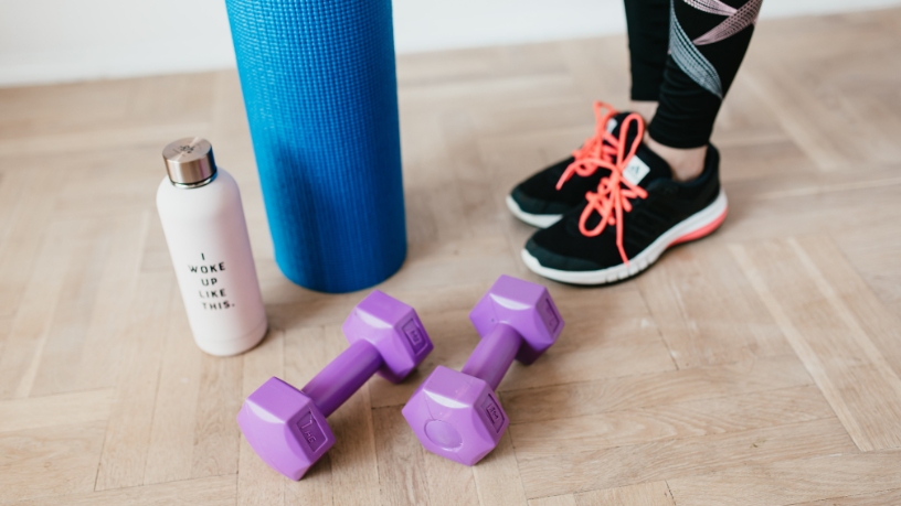 Tecnologia vestível lidera pela terceira vez o ranking de tendências fitness de 2026, aponta ACSM